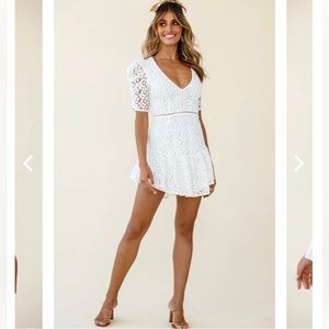 Selfie Leslie ADELIA RUCHED PUFF SLEEVE DRESS WHITE size XS (AU 6) NWT NEW